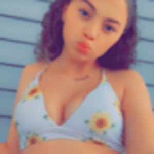 Meet your Posher, Nora